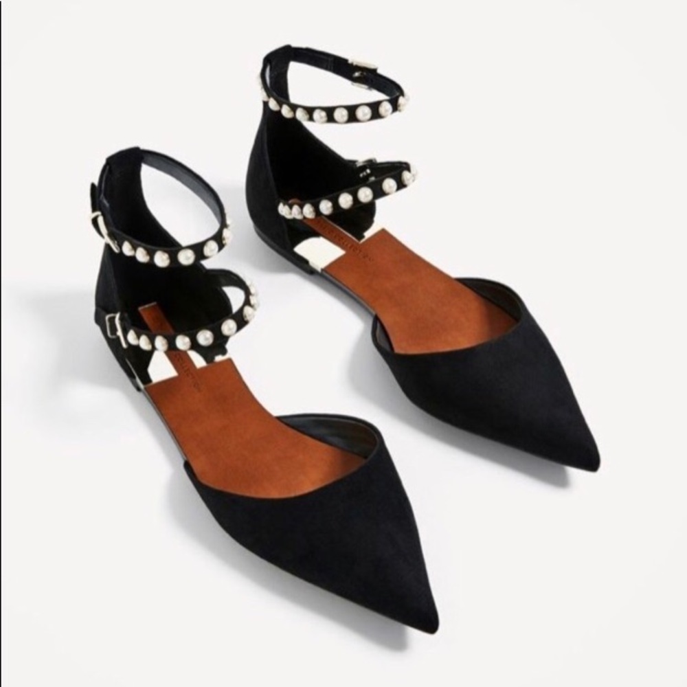 Pearled Straps Pointed Suede Flat!